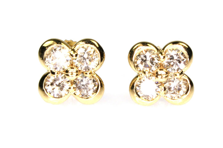 .98ctw Diamond Clover Stud Earrings