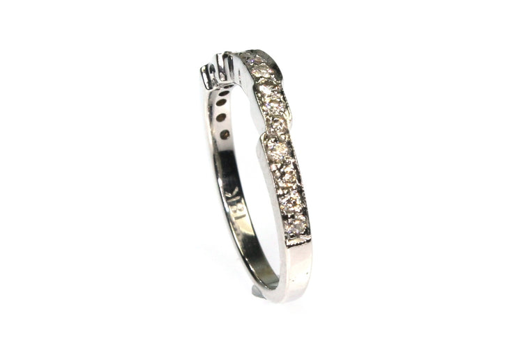 .35ctw Diamond Knotched Wedding Band