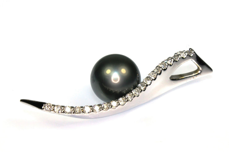Tahitian Pearl and Diamond Pendant