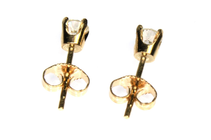 3/8ctw Round Diamond Stud Earrings