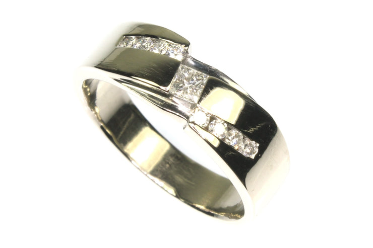 Princess Cut and Round Diamond Band